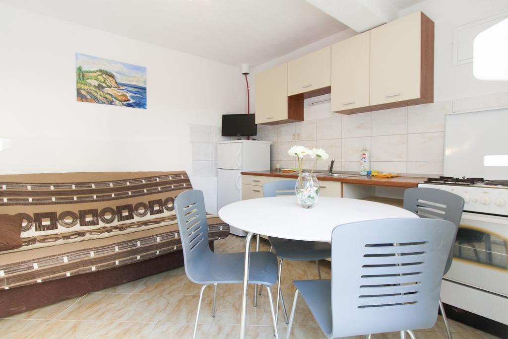 Apartment Mikulić Duće Zewnętrze zdjęcie